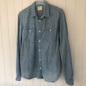 GAP men’s denim shirt